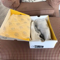 Team Curry 9 Grey/White  Mens 6.5 Women 8