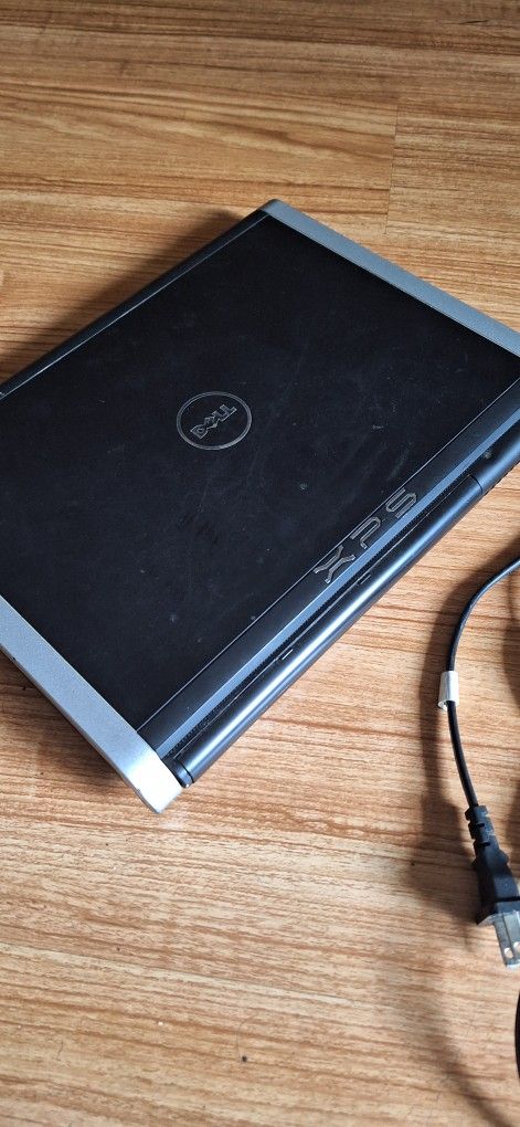 13" Inch Dell XPS Laptop (Read The Description)