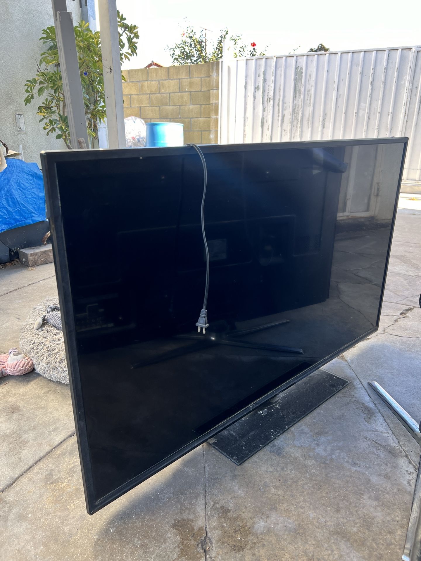 Pixel 65” Tv for Sale in City Of Industry, CA OfferUp