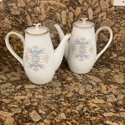 2 Vintage Matching Teapots