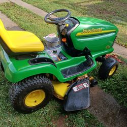John Deere Riding Mower