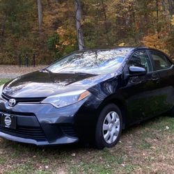 2015 Toyota Corolla LE 4CYL Sedan