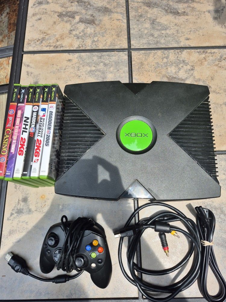 Microsoft Xbox Original Bundle