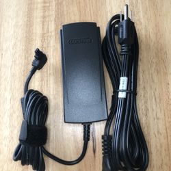 HP Compaq AC Adapter 