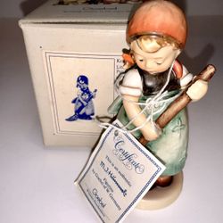 Vintage Hummel By Goebel Figurine "LITTTLE SWEEPER" #171/0 West Germany W/Box