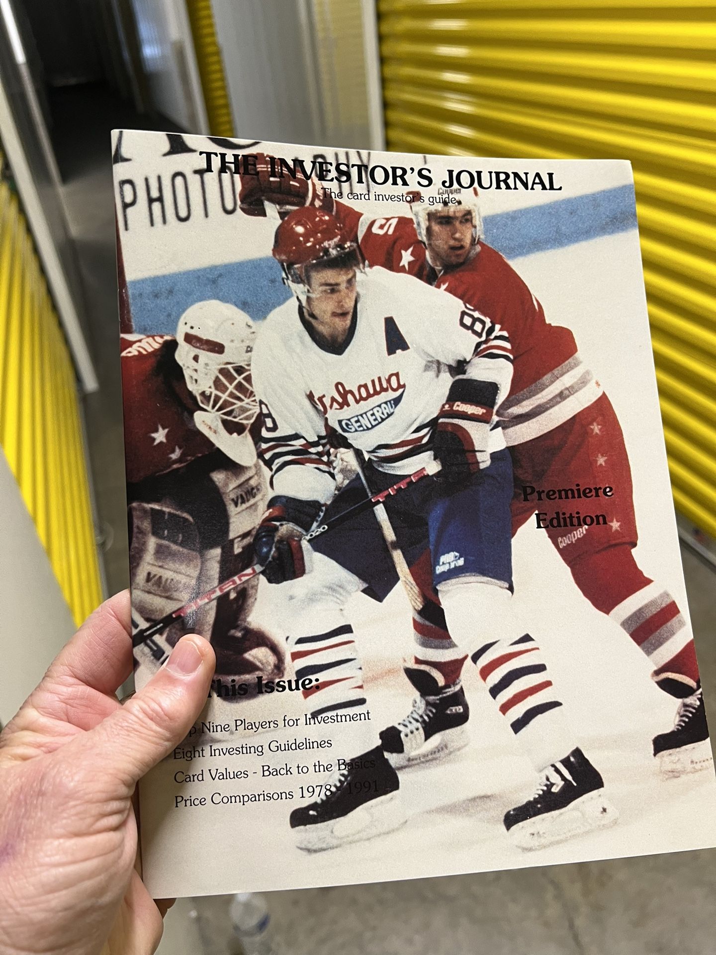 The Investor's Journal Vol 1 #1 Nov 1991 sports card guide WITH CARDS Premiere Edition