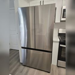 Samsung Refrigerator and Freezer - Like New - Burbank, CA