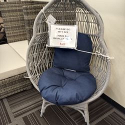 Patio Standing Basket Chair