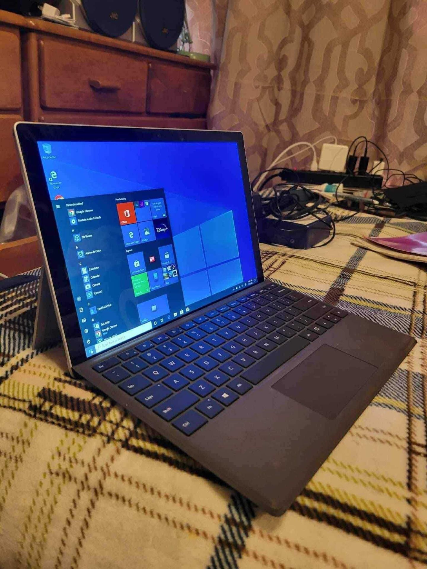 Excellent 11 Inch Microsoft Surface Touchscreen With i5 Processor With Windows 11