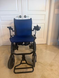 Electric wheelchair