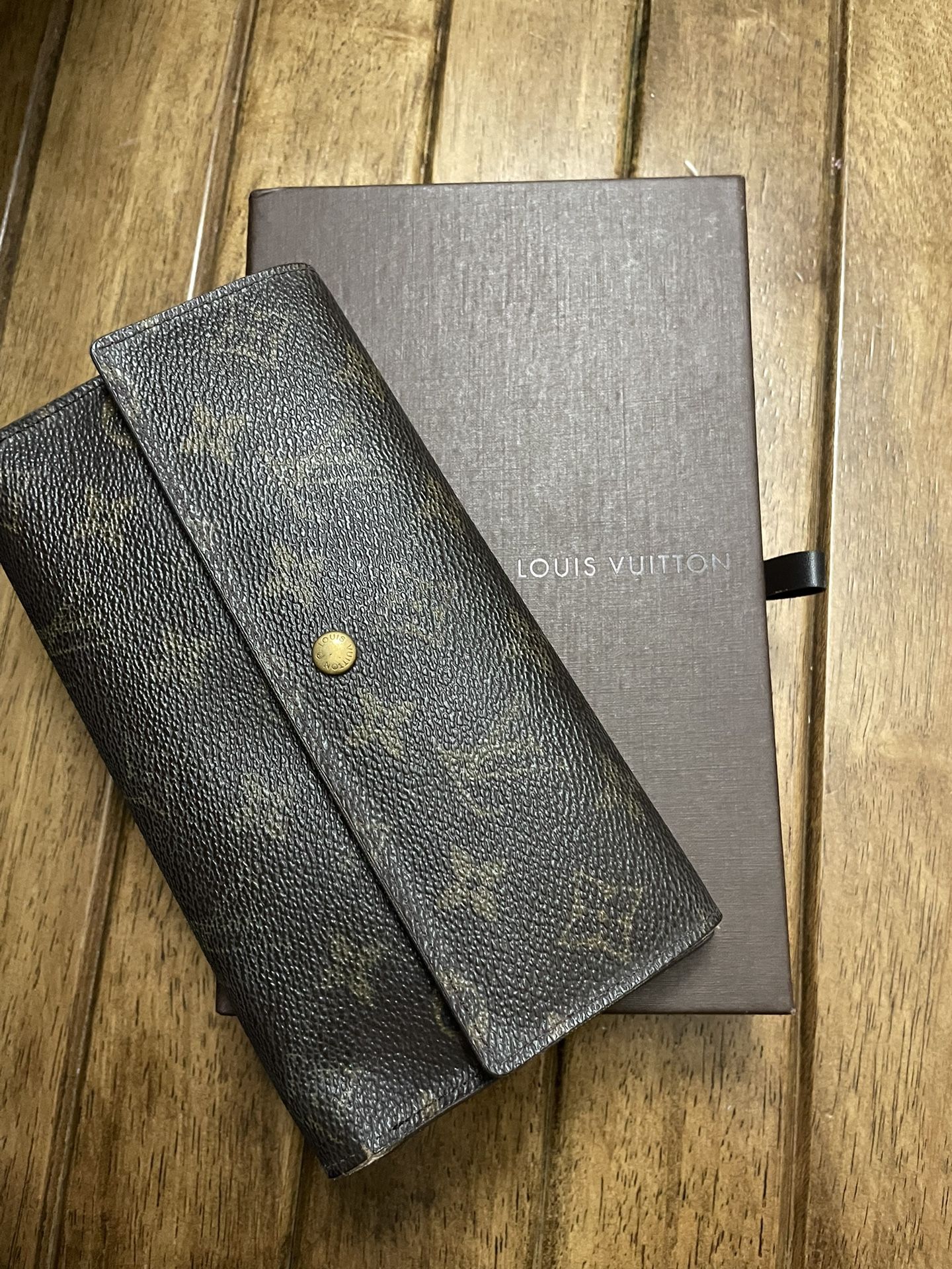 Louis Vuitton Vintage Sarah Long Wallet 