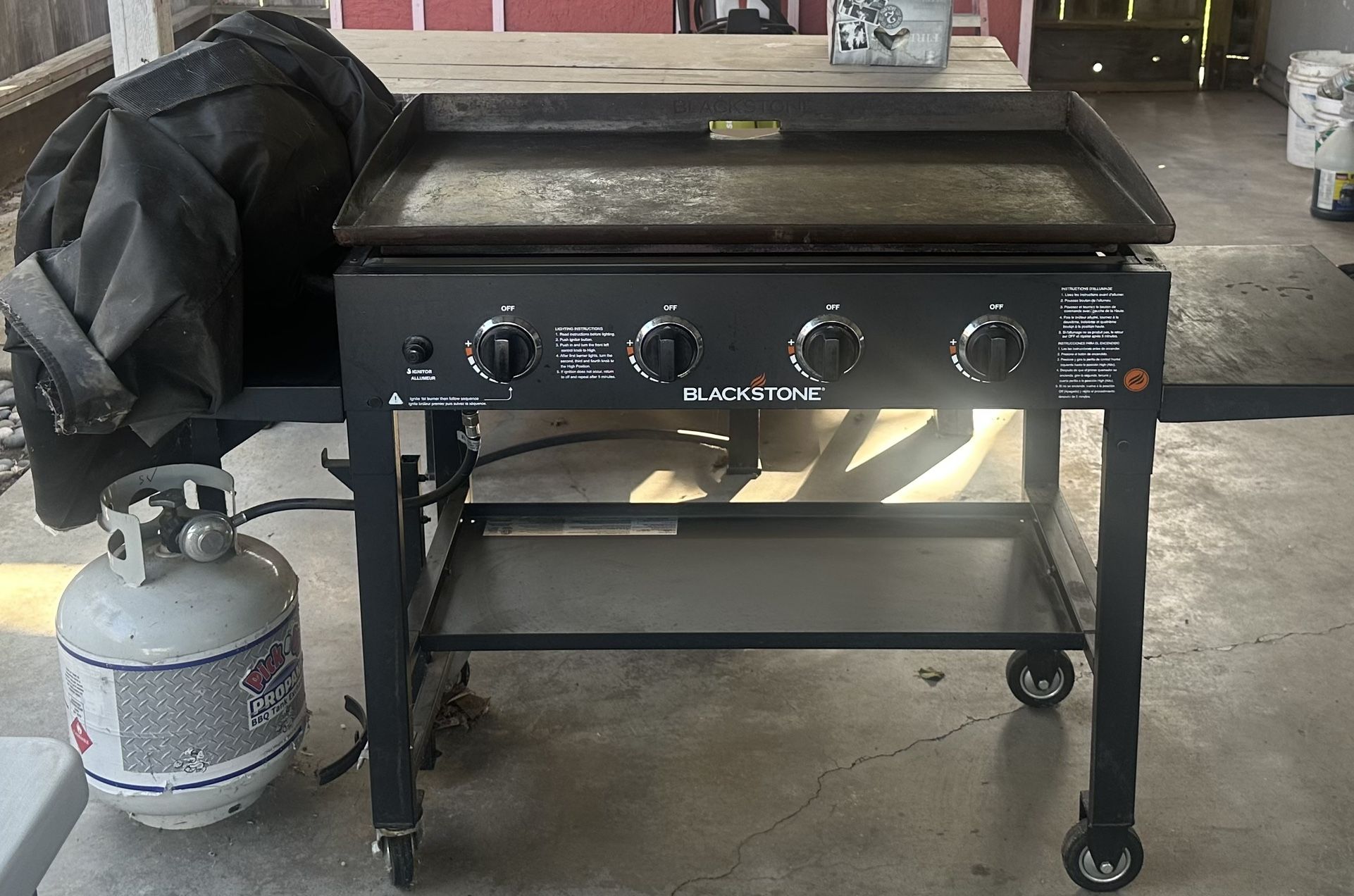 Blackstone Griddle & Cover (propane Tank Not Included)