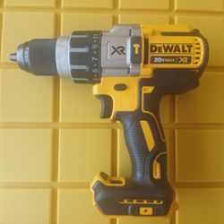 DeWalt XR 20V Max Hammer Drill