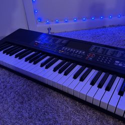 Large piano 