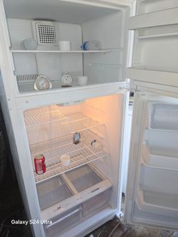 General Electric Fridge Apt Size 30 by 65 High