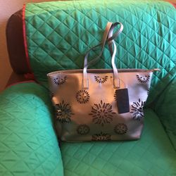 New Clutch Tote Zipper Top Silver Leather Shoulder Bag