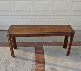 Vintage Entryway Table Pre-owned Good Condition, Please Read The Description.