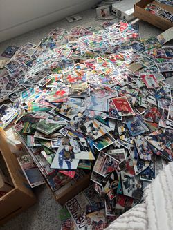 Large Lot of Vintage Sports Trading Cards