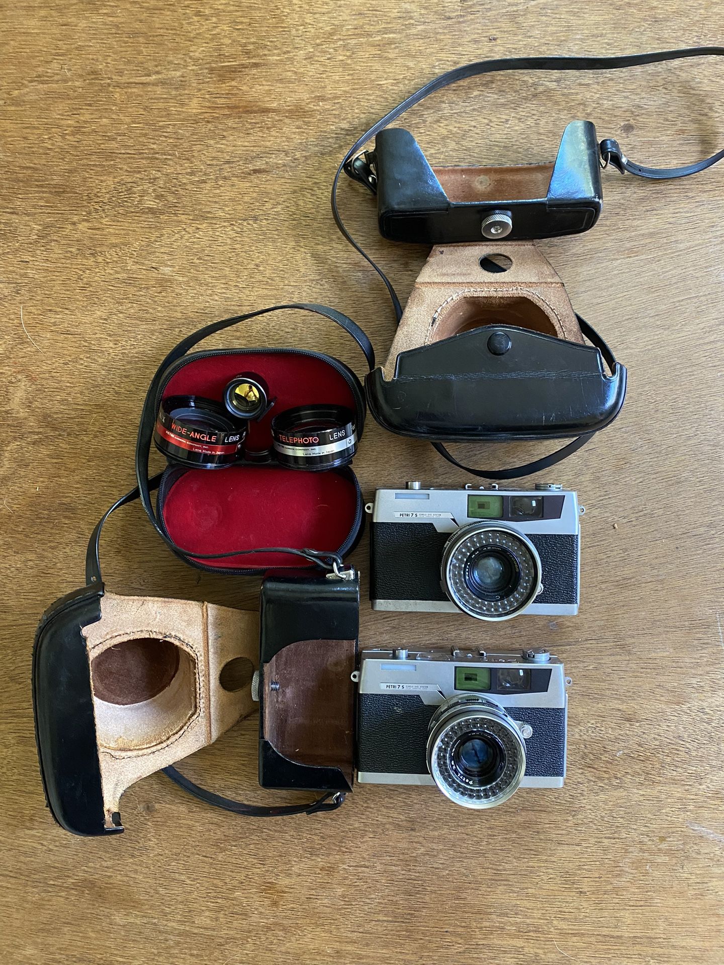 2 Petri 7 Rangefinder 35mm Cameras With Wide Angle And Telephoto Attachments