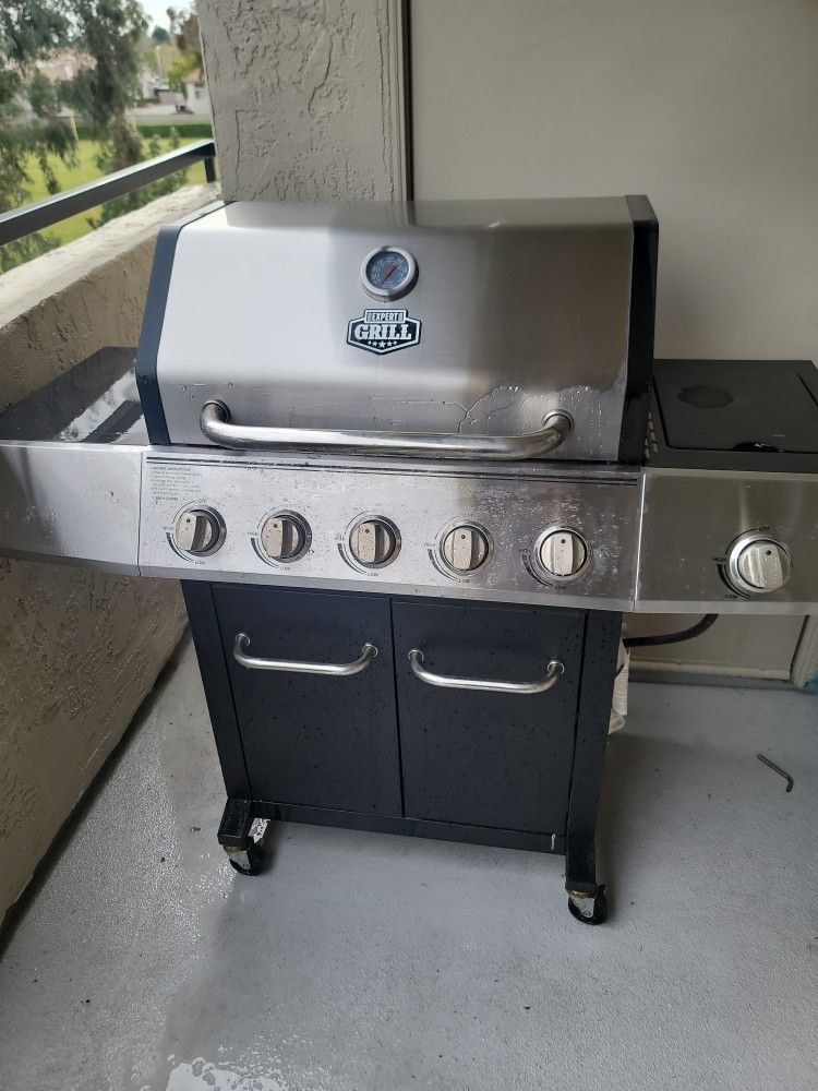 5 Burner Grill With Side Burner