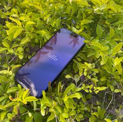 iPhone Pro Max 256GB – Like New – Used 1 Week