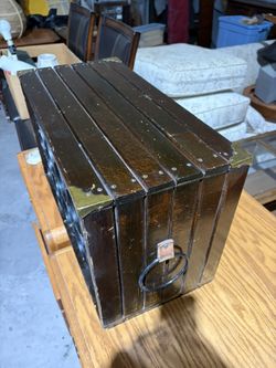 Maple Wood Wine Rack 15 Bottle Capacity