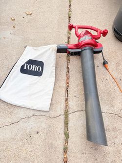 Toro Electric Leaf Blower Vacuum with Bag