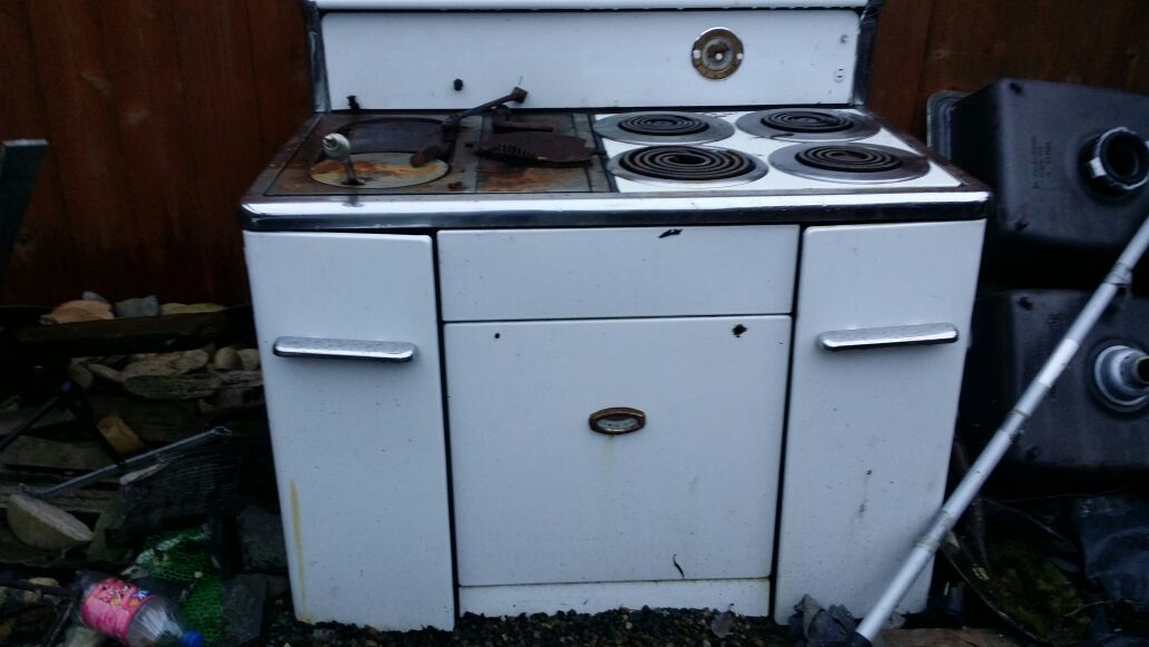 Monarch electric stove wood burner