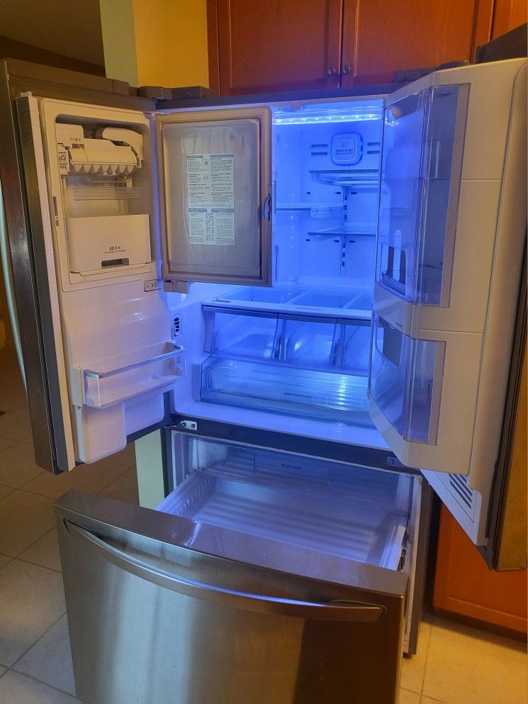 LG REFRIGERATOR  STAINLESS STEEL 