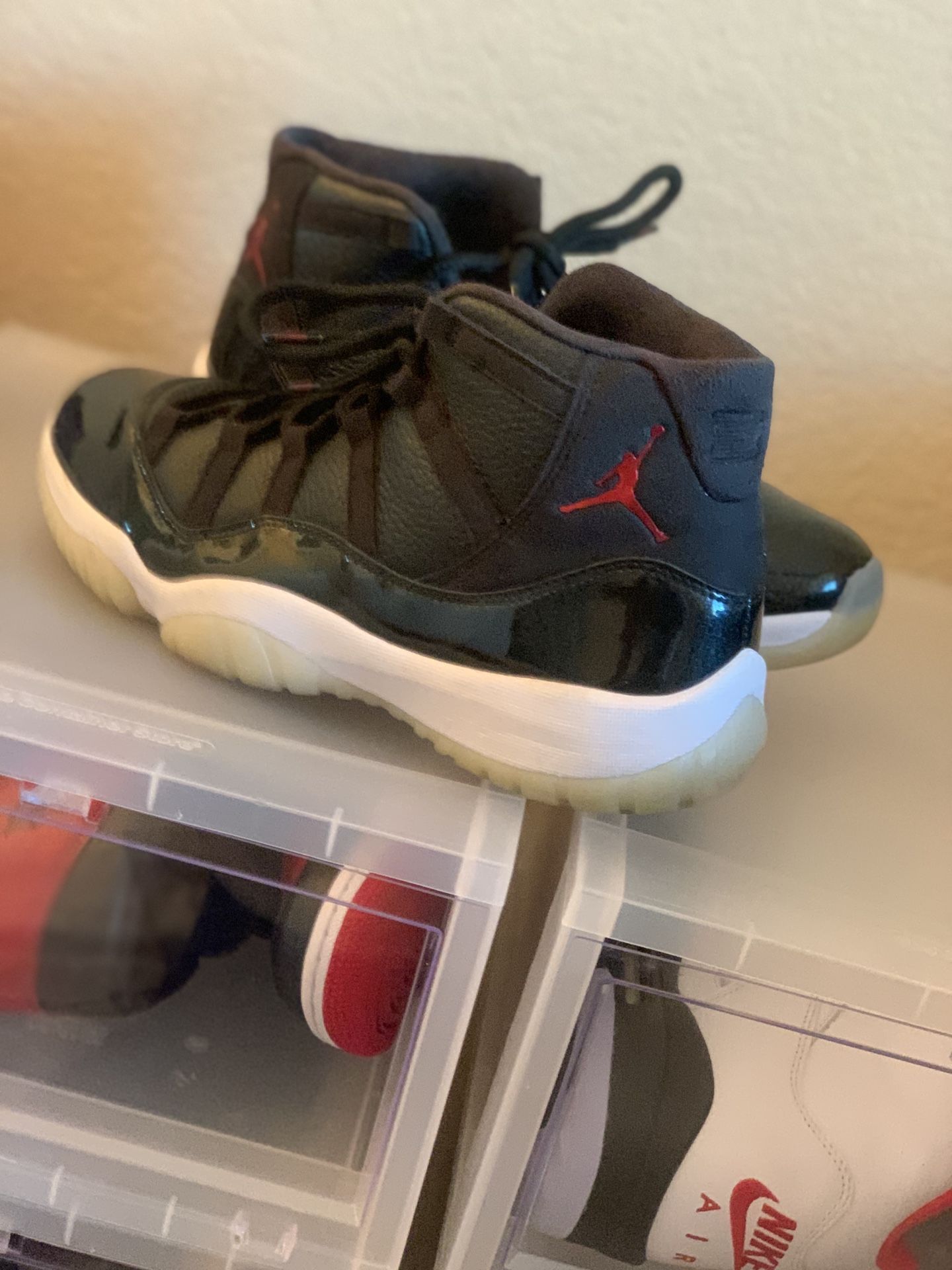 JORDAN 11 72-10