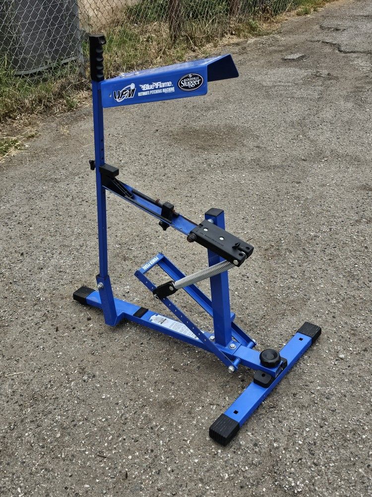 Louisville Slugger Pitching Machine