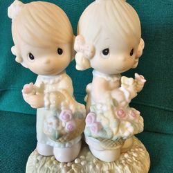 $15.00 - 1980's Precious Moments Collectable, "To My Forever Friend"!  Like New Condition!