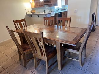 Nice dining set 6 chairs