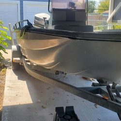 Bayhawk Boat