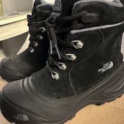North Face Winter boots  Kids 