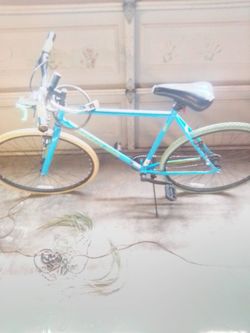 700c ridgeland hybrid bike