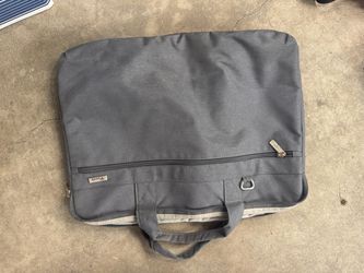 Voova Gray Laptop Bag 12”x17”