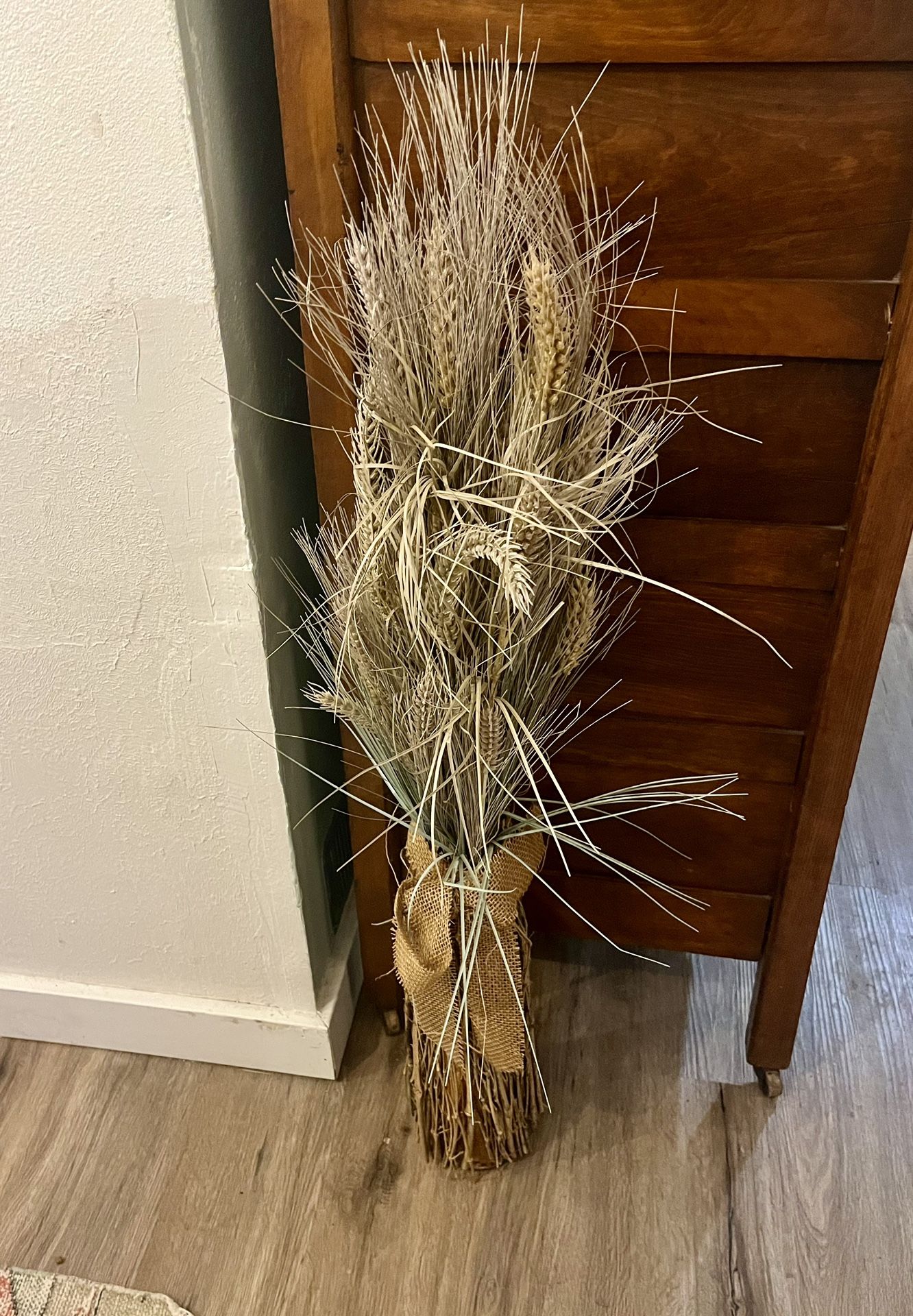 Decorative Grass Bundle 