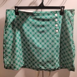 Brand New Lady Hagen Links Green Turf women's 17" wrap golf skort. Size 16