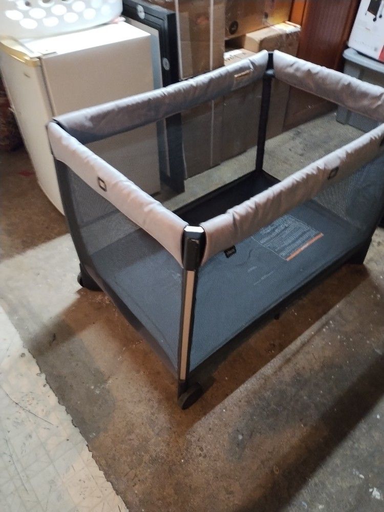 Baby Crib Play Pac 35 Dollars