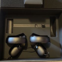Oculus Rift Controllers