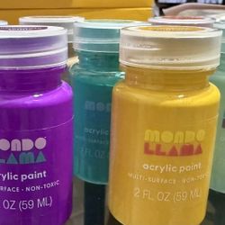Mondo Llama-Acrylic Paint