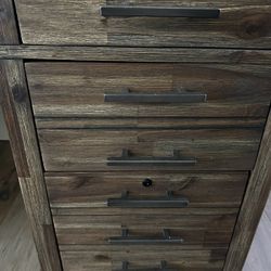 Like New Desk (matching Bookshelf Separate) 