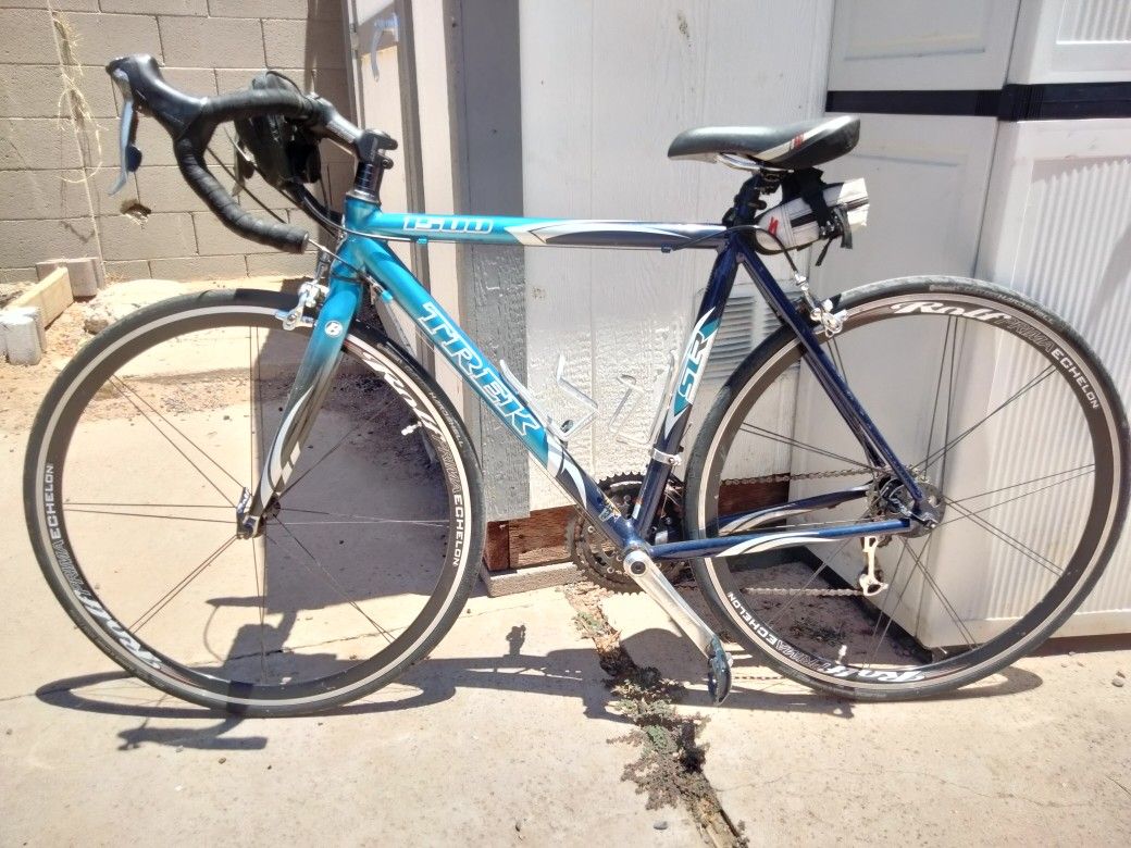 Selling Trek 1500 Road Bike