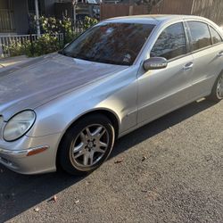 2005 E320 Mercedes Benz