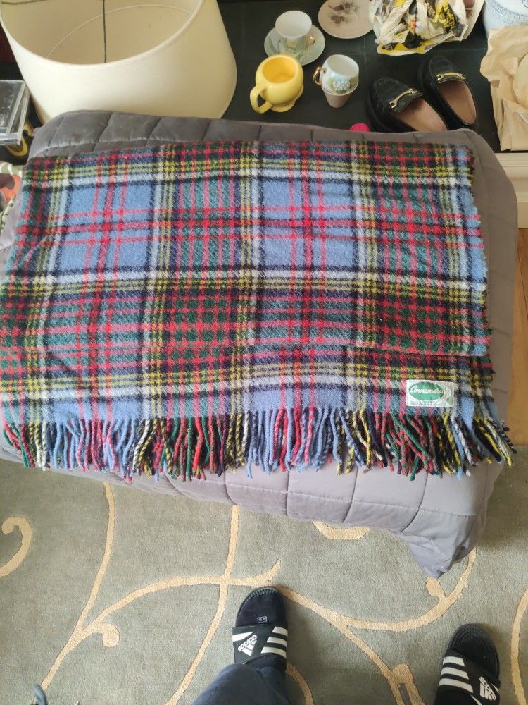 VTG Connemara Pure Wool Throw Blanket