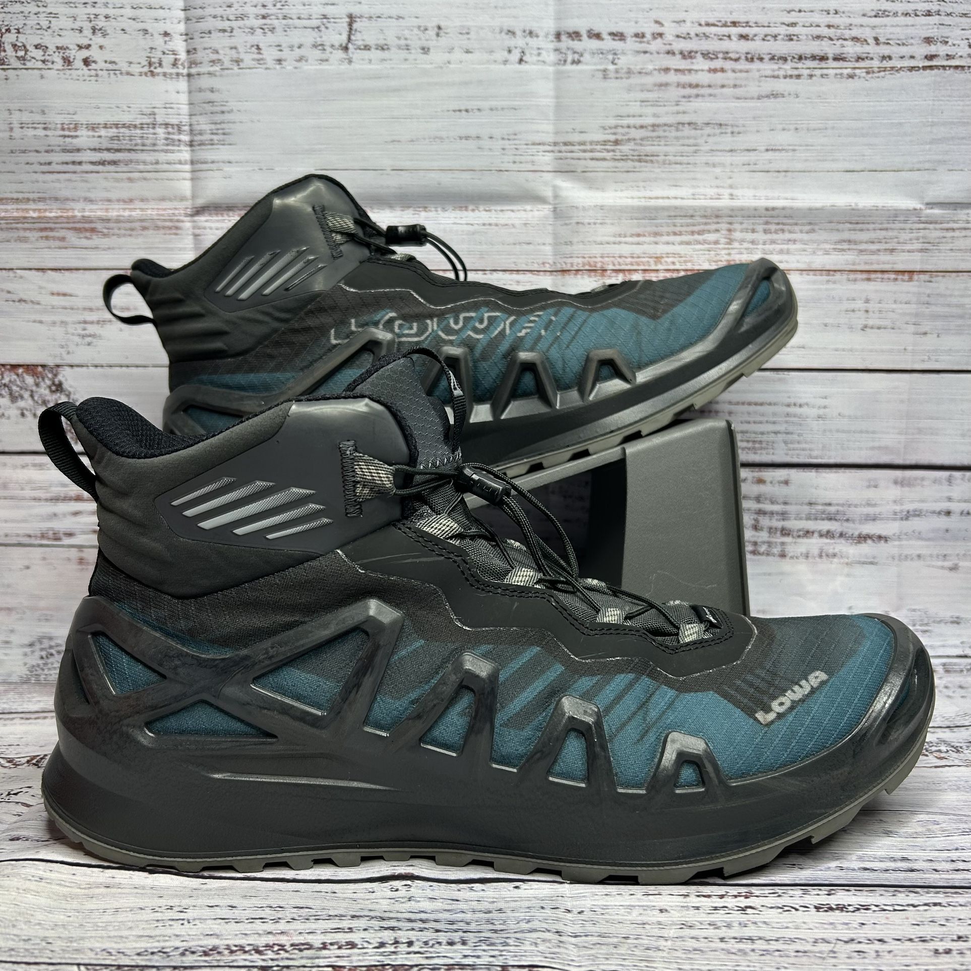 Lowa Merger Gore Tex Boots Men’s Shoes Size 11