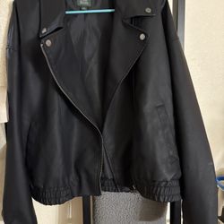 WOMENS LEATHER JACKET