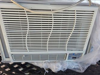 Window AC 14200 btu