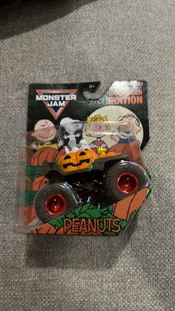 Monster jam Halloween Edition Peanuts Truck
